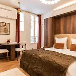 Chine-4 City View Air Conditioner Apartment 4 Pax